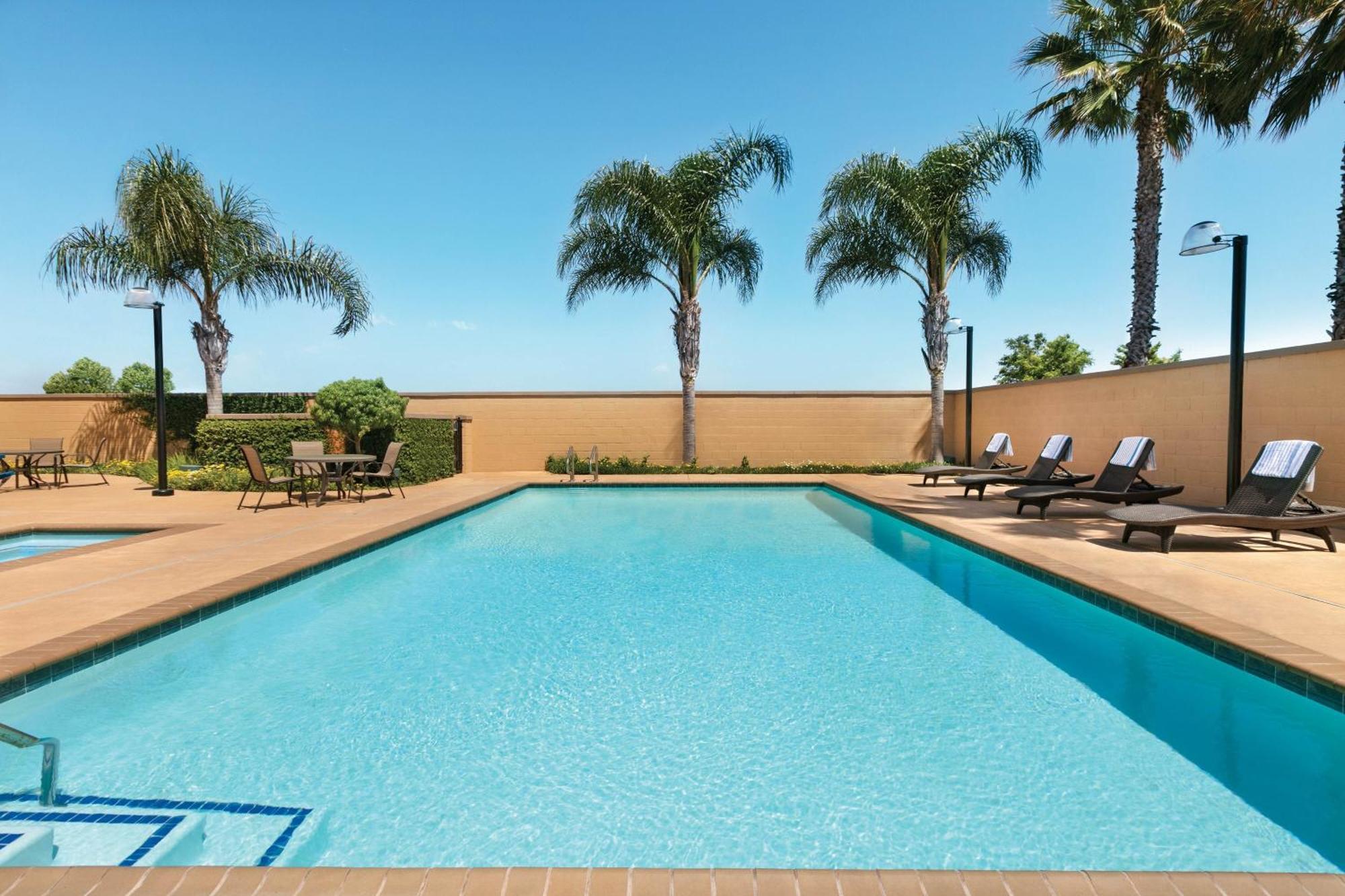 Four Points By Sheraton Airport Hotel Sacramento