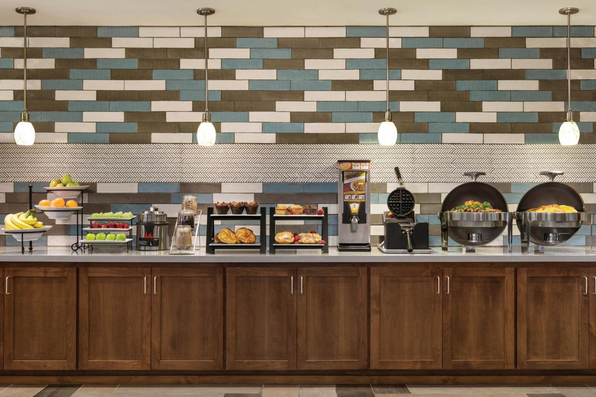 Hotel Four Points By Sheraton Airport