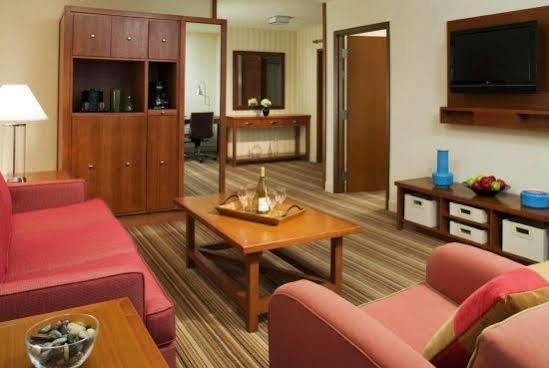 Four Points By Sheraton Airport Hotel
